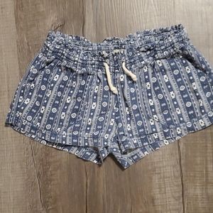 Kiss and Cry linen shorts medium